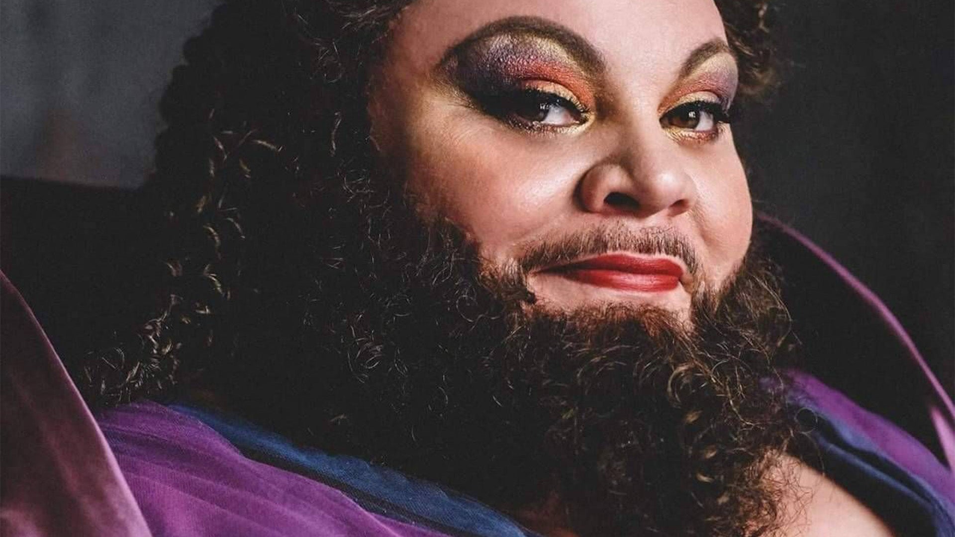 Comment avoir une belle barbe sans trou et la densifier facilement ? - Markus Paris